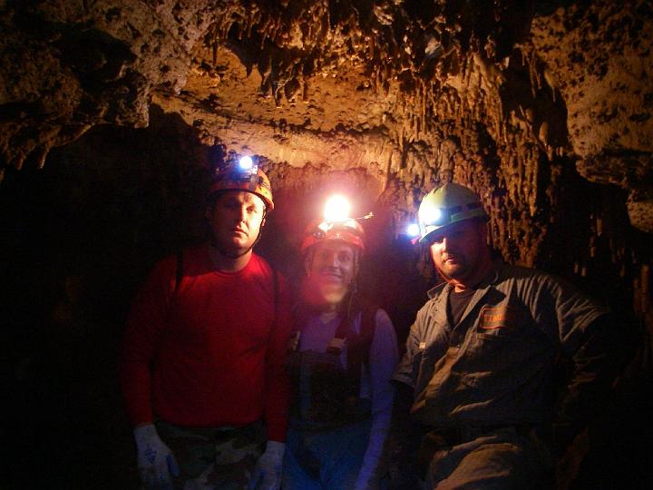 hamilton-51.JPG - Steven, Tara, Jamie in natural cave light.