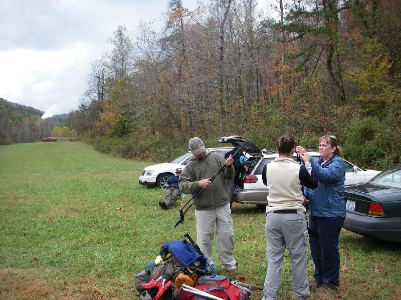 shawnee-3.JPG - We wait as a couple people take the cars to where we will stop the hike.